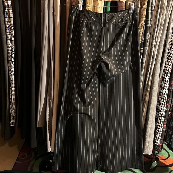 🌈Vintage Y2K Express black pinstripe extreme wide flare leg pants - Picture 5 of 7